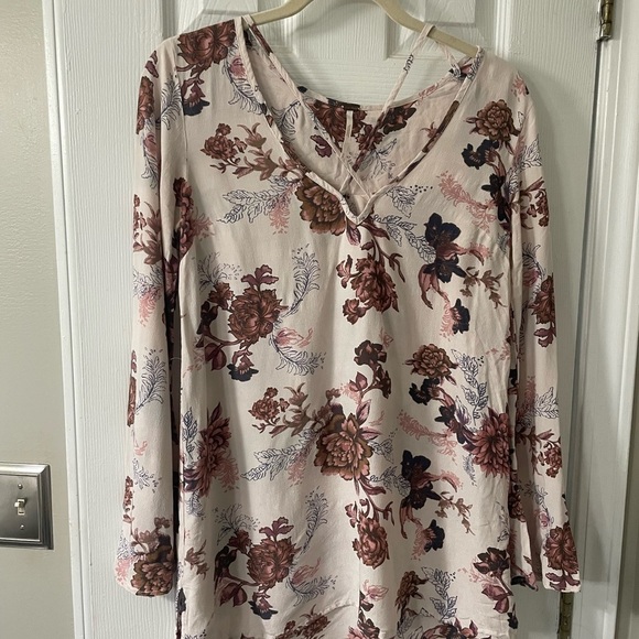 Free People Heartbeat Floral Tunic Pale Pink/Pale Purple Size XS - Picture 3 of 9